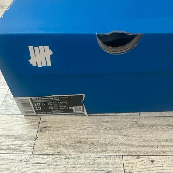 Nike Undefeated X Dunk Low SP ‘Canteen’ - Picture 7 of 7